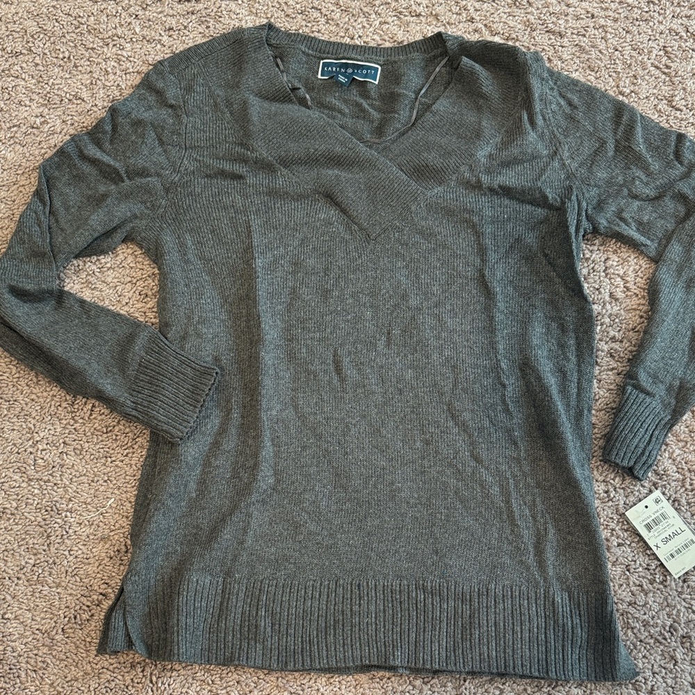 Merona Dark Gray V-Neck Women's Sweater